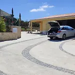 Kyrios Family 5p With Private Pool *