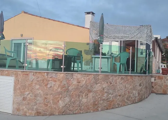 Kyrios Family 5p With Private Pool