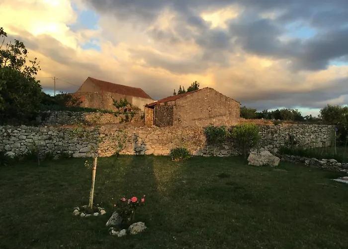 Kyrios Family 5p With Private Pool *